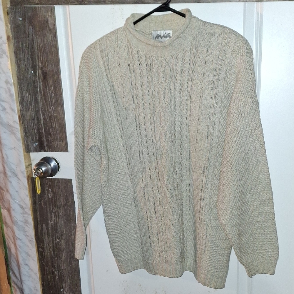 💐$15 MIA Cream Turtleneck Sweater